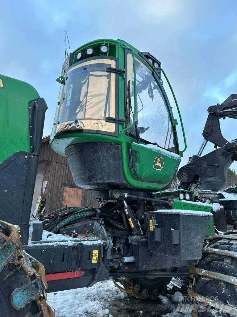 John Deere 1270 G Harvesters