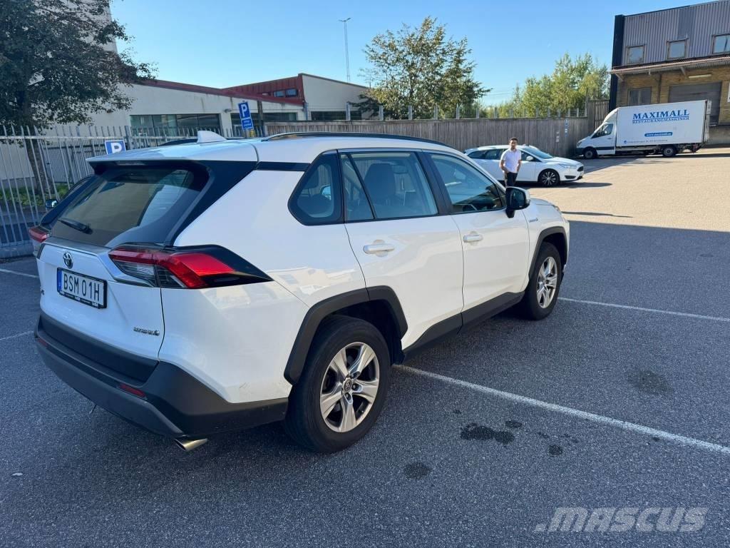 Toyota RAV-4 Automobiles / SUVS