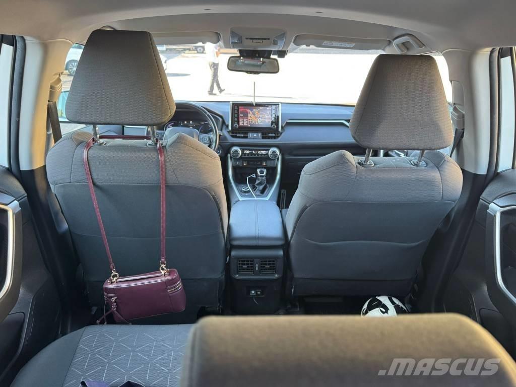Toyota RAV-4 Automobiles / SUVS