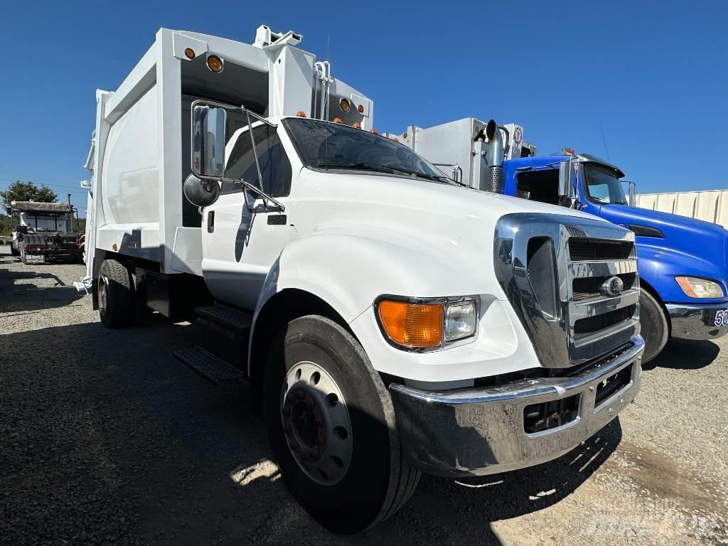Ford F750 Garbage Trucks / Recycling Trucks