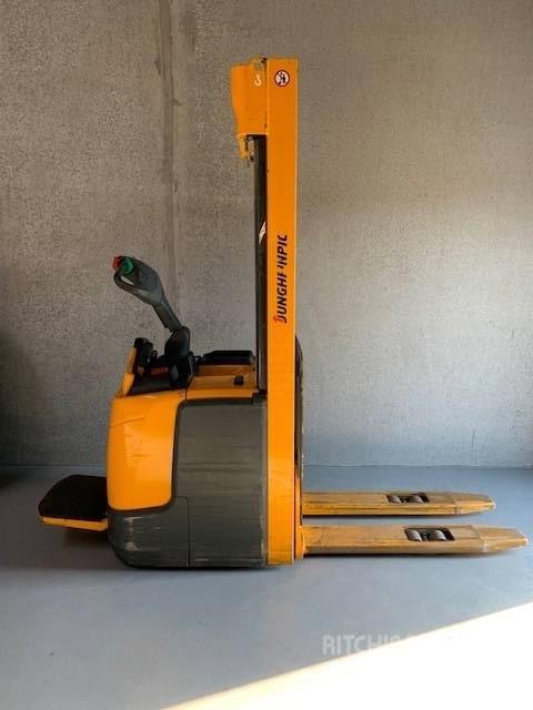 Jungheinrich ERC 214 Pedestrian stacker