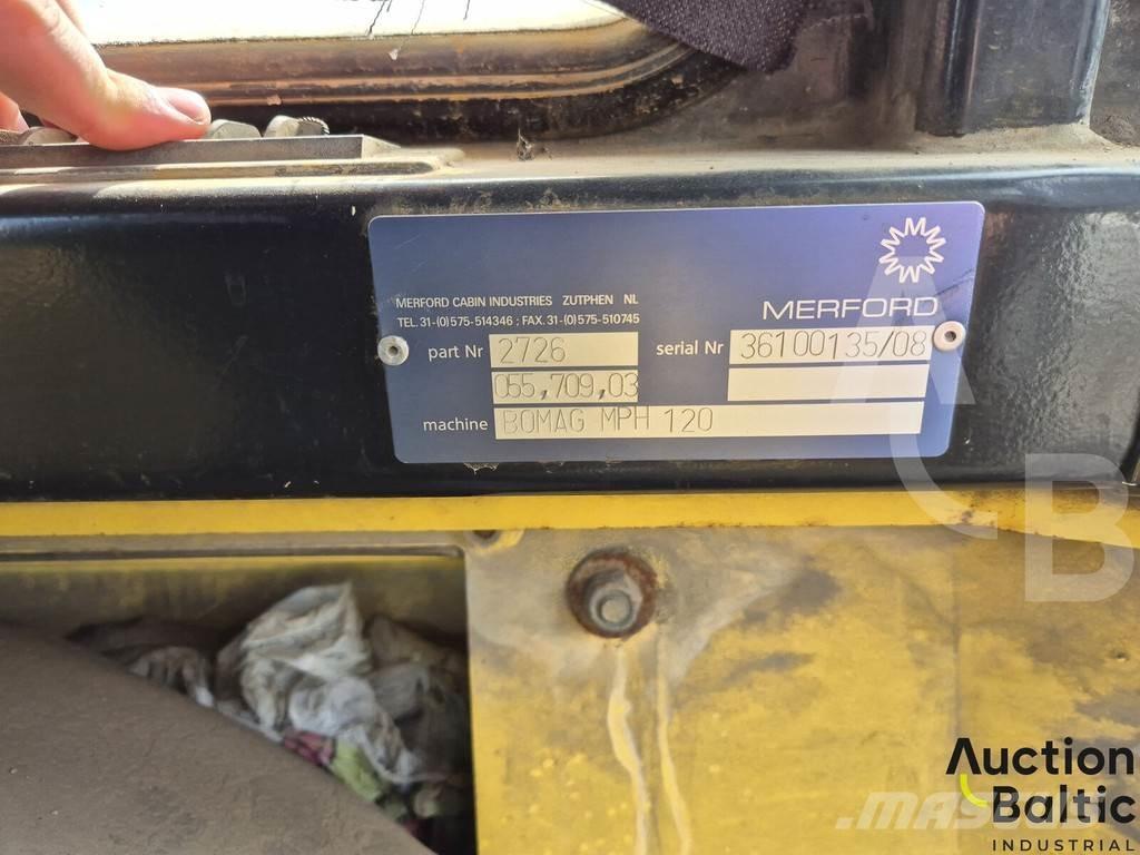 Bomag MPH 122 Motor Graders