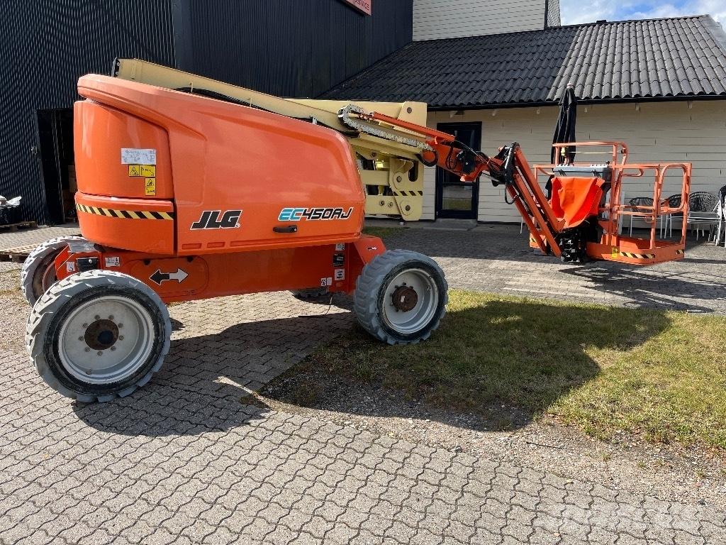 JLG EC 450 AJ Articulated boom lifts