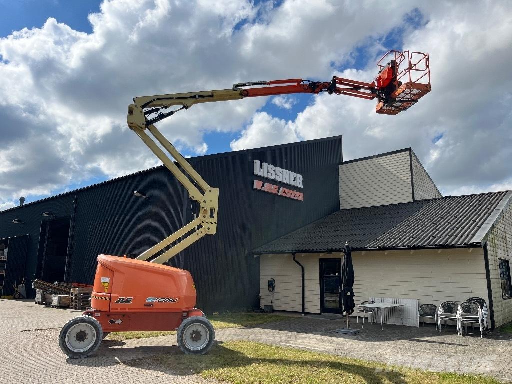 JLG EC 450 AJ Articulated boom lifts