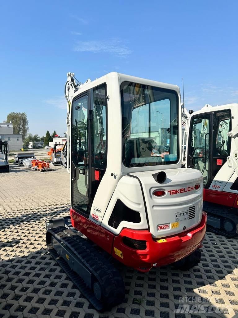 Takeuchi TB 225 V0 Mini Excavators <7t (Mini Diggers)