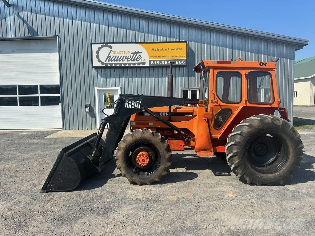 Renault 651-4 Tractors