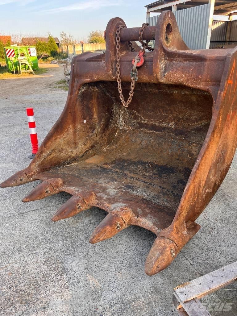 HSM 3.8 m3 Buckets