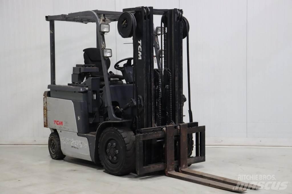 TCM FB30-7 Electric Forklifts