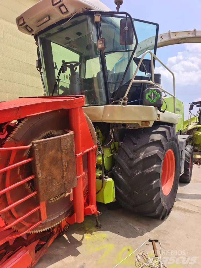 CLAAS Jaguar 870 Foragers