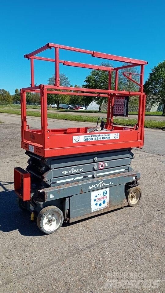 SkyJack SJ 3219 Scissor Lifts