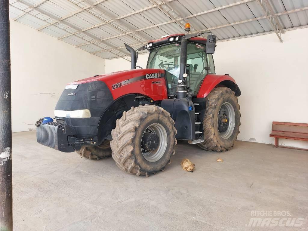 Case IH Magnum 250 Tractors