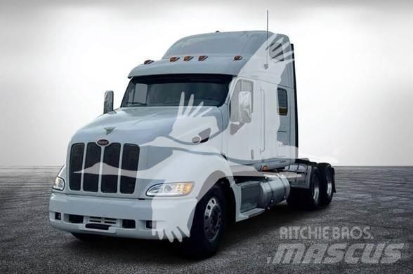 Peterbilt 387 Conventional Trucks / Tractor Trucks