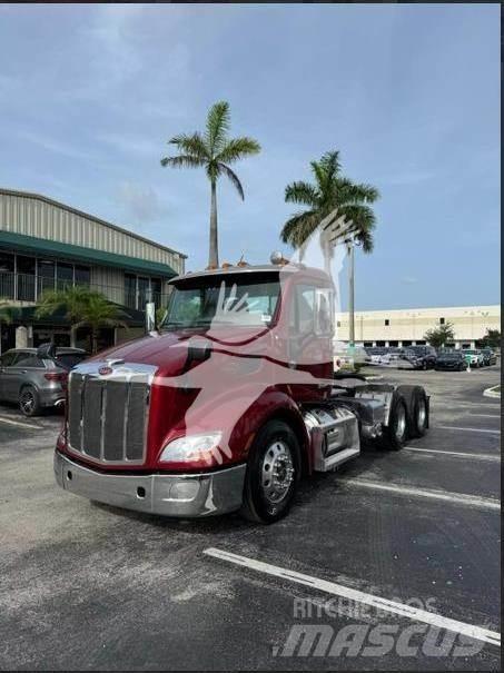 Peterbilt 579 Conventional Trucks / Tractor Trucks