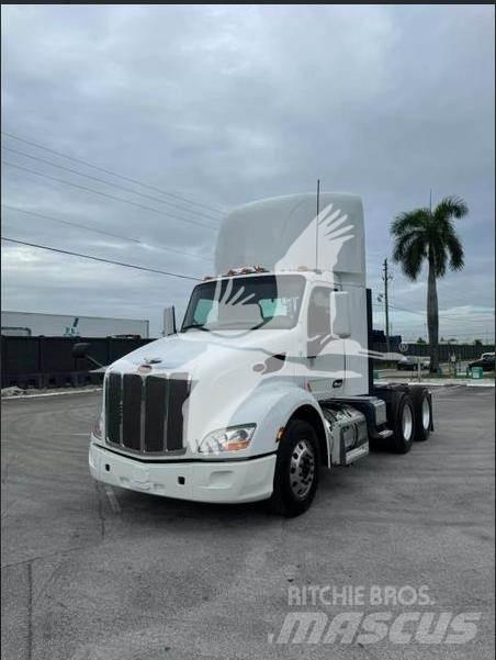 Peterbilt 579 Conventional Trucks / Tractor Trucks