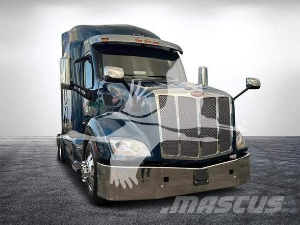 Peterbilt 579 Conventional Trucks / Tractor Trucks