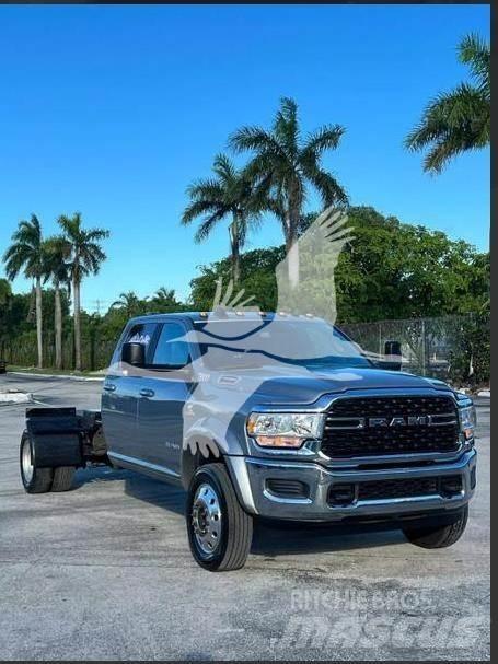 RAM 5500 SLT Cab & Chassis Trucks