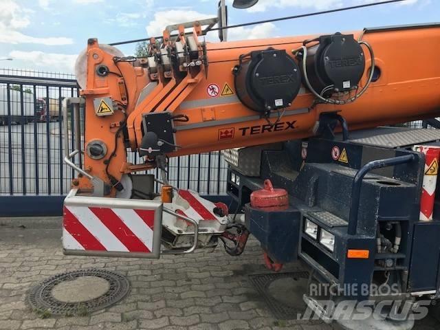Terex Demag AC 40-1 Mobile and all terrain cranes