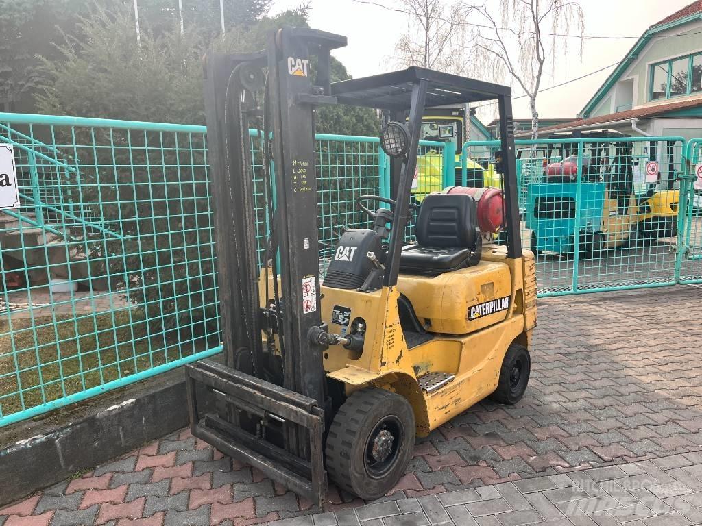 CAT GP 15 AC V-4100 LPG trucks