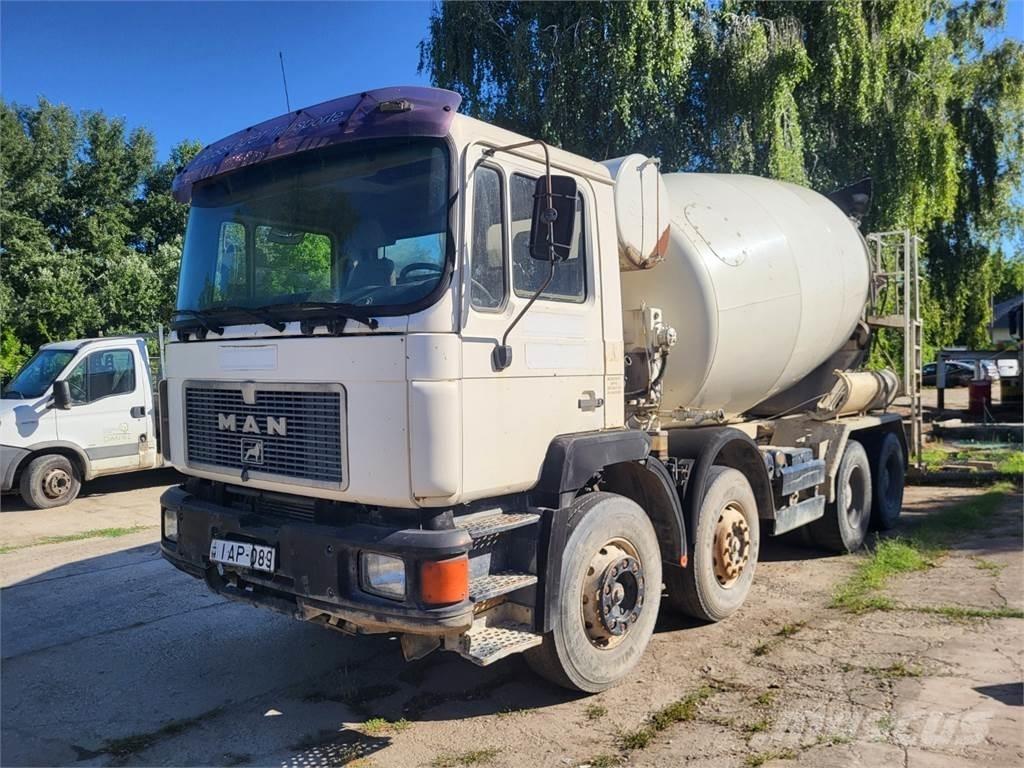 MAN 32.342 8X4 Cab & Chassis Trucks
