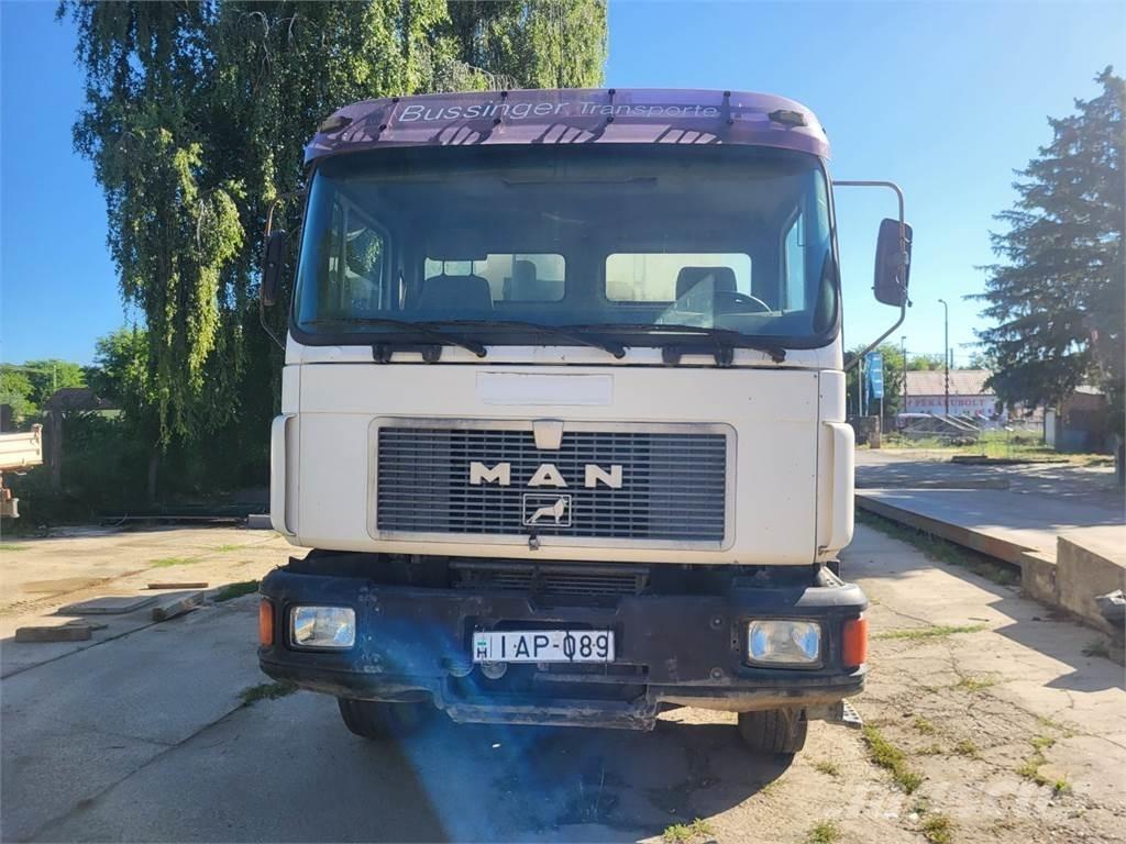 MAN 32.342 8X4 Cab & Chassis Trucks