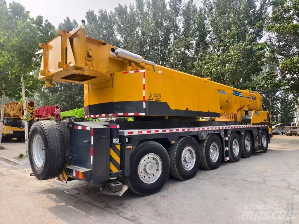 XCMG XCA 200 Mobile and all terrain cranes