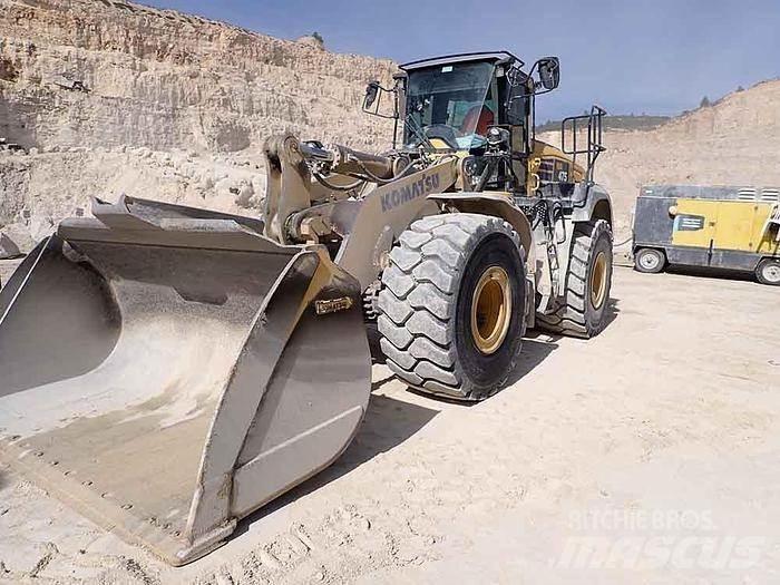 Komatsu WA475-10 Wheel Loaders