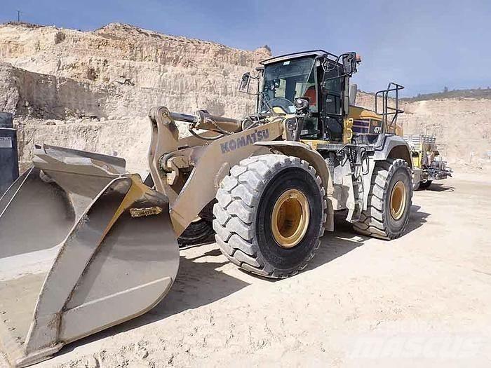 Komatsu WA475-10 Wheel Loaders