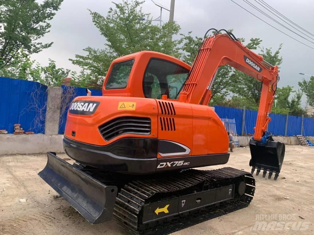 Doosan DX 75 Mini excavators  7t - 12t