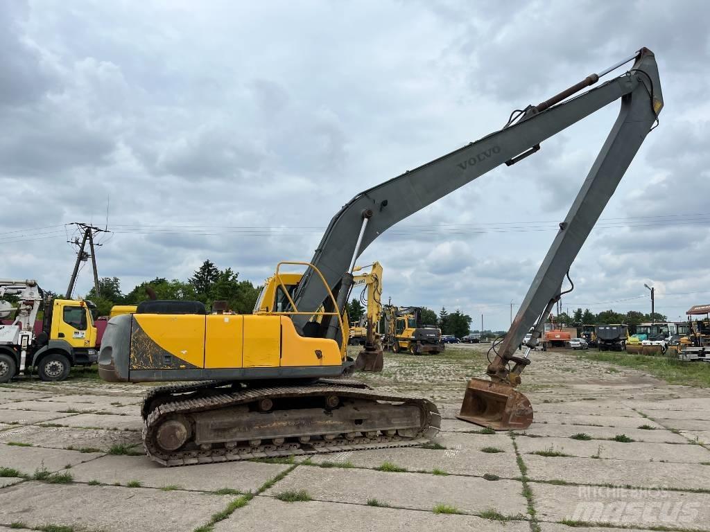 Volvo EC 240 LR Long / High Reach excavators