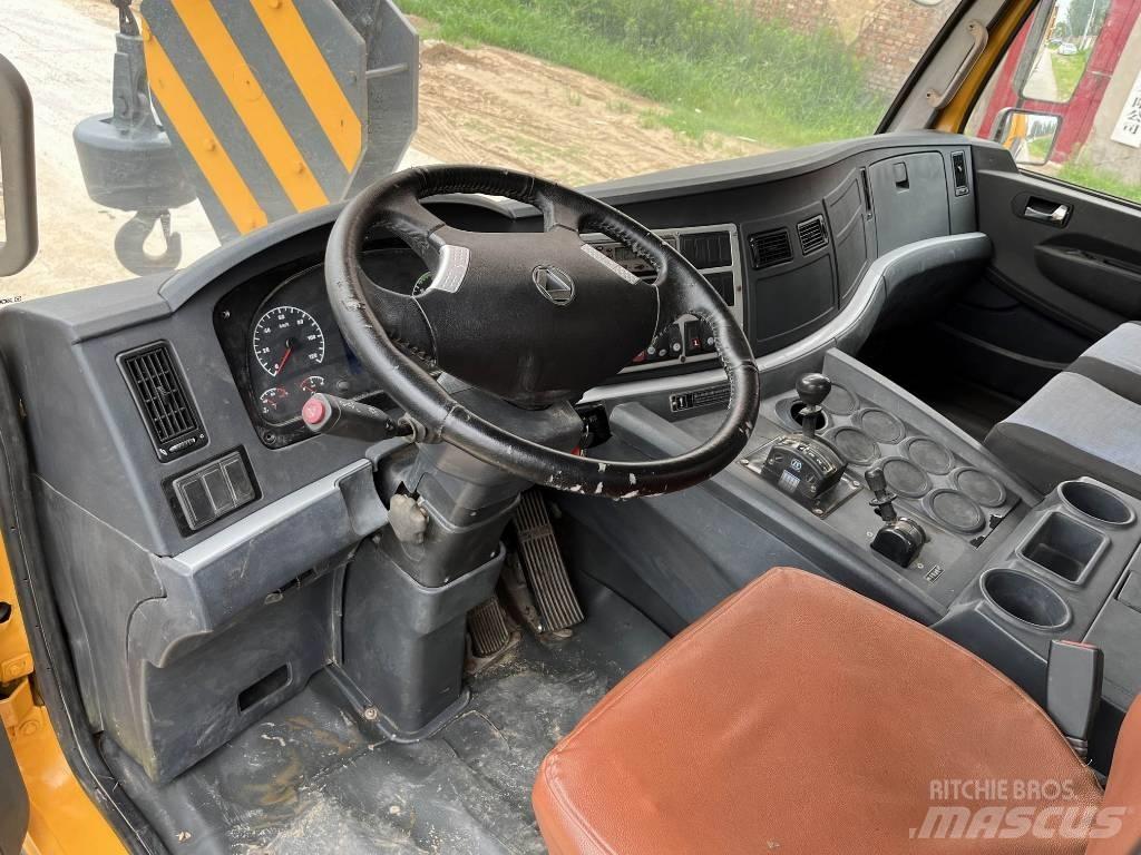 XCMG QY130K-1 Mobile and all terrain cranes