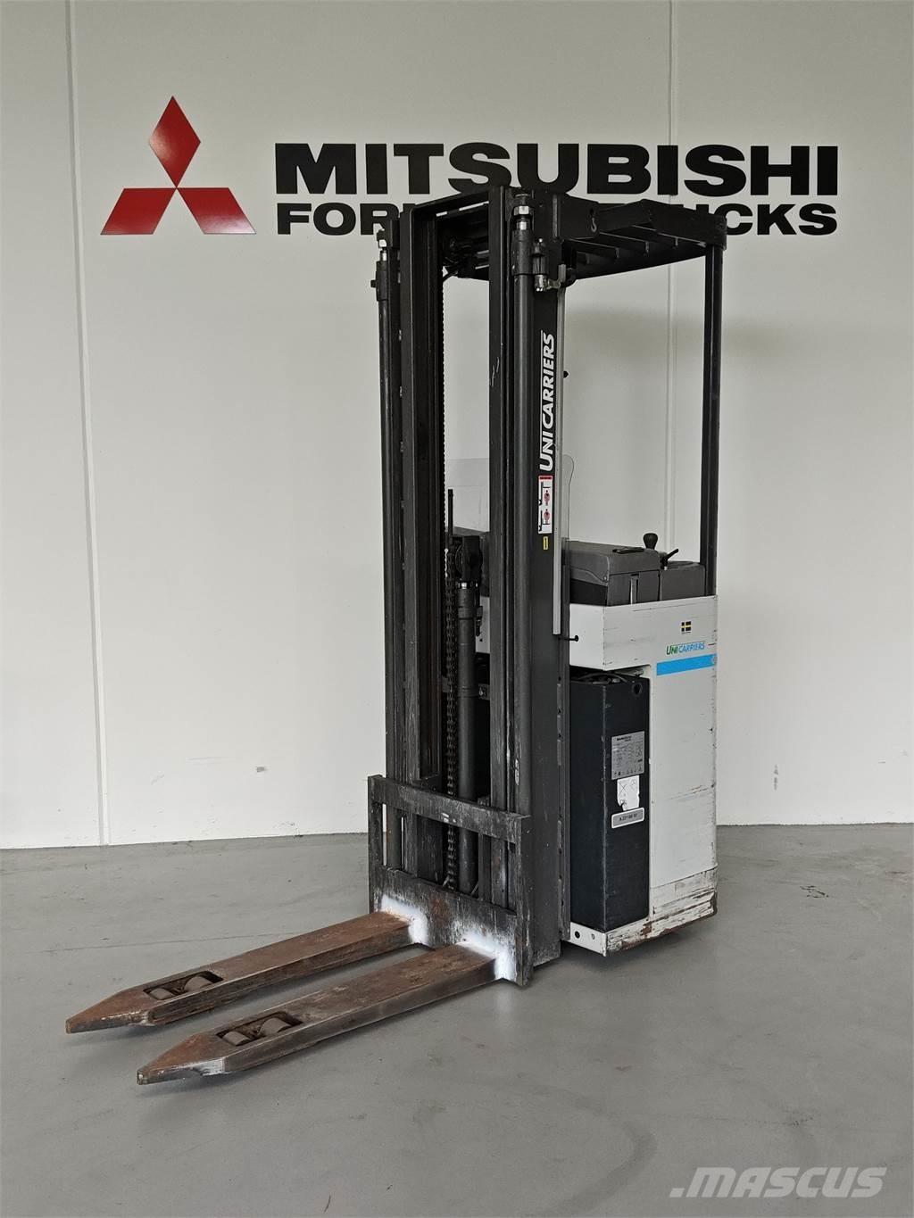 Atlet A160 Low lifter with platform