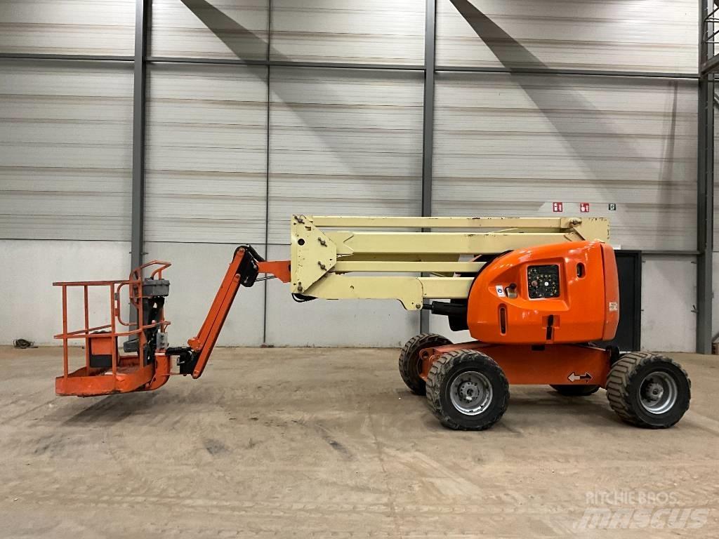 JLG 450 AJ Articulated boom lifts