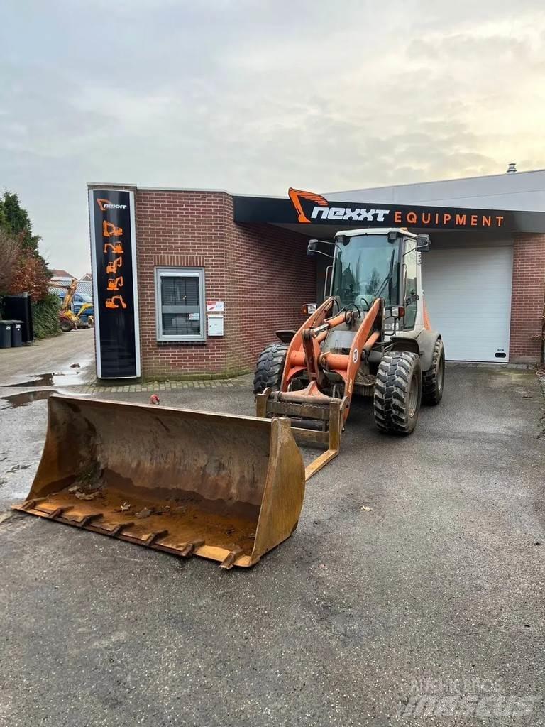 Atlas AR 75 Wheel Loaders