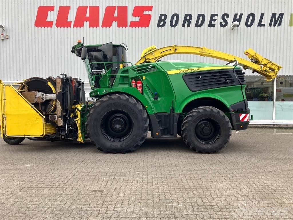 John Deere 9700i Forage Harvester