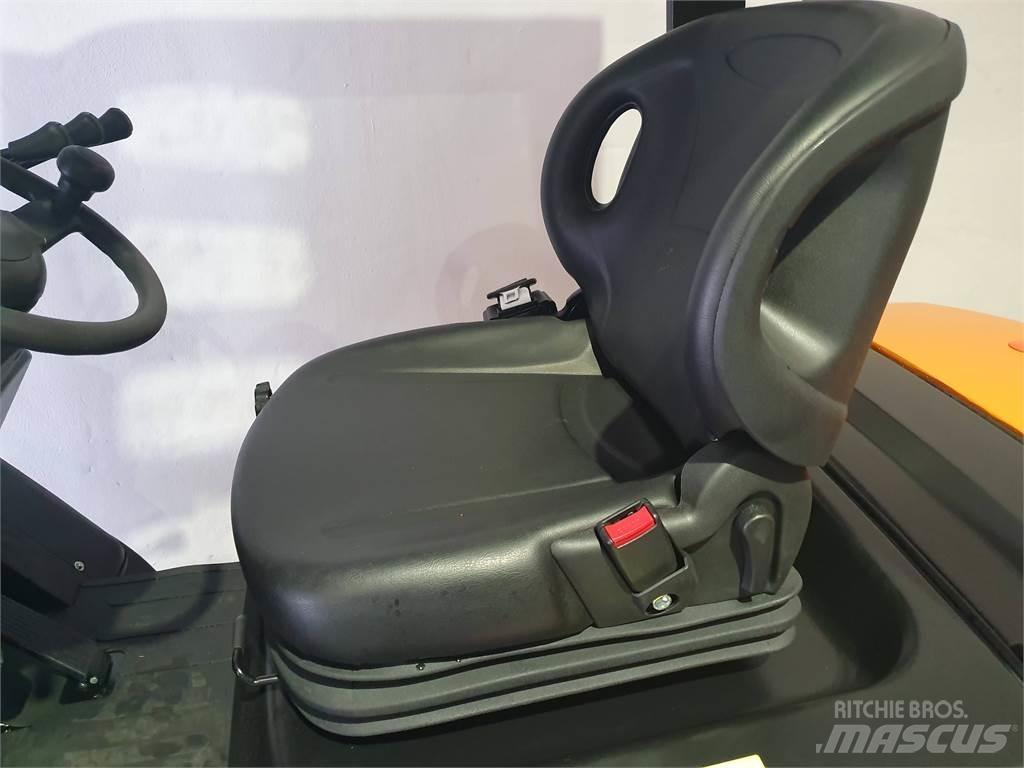  CPCD25T8 S4S Diesel Forklifts