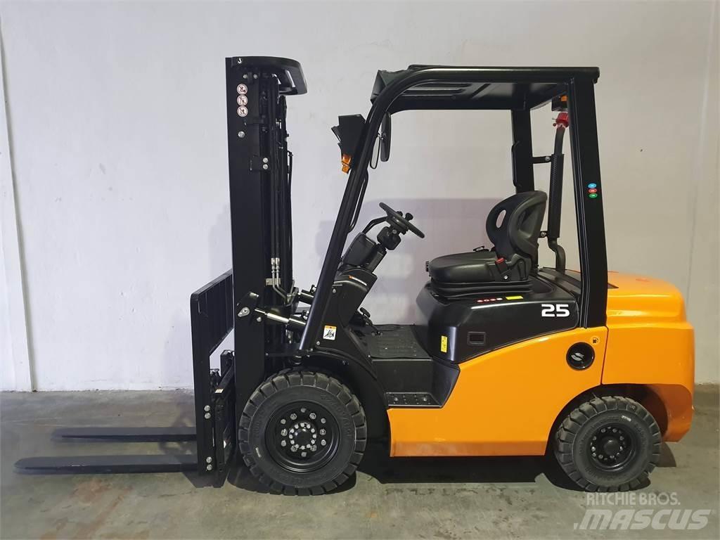  CPCD25T8 S4S Diesel Forklifts