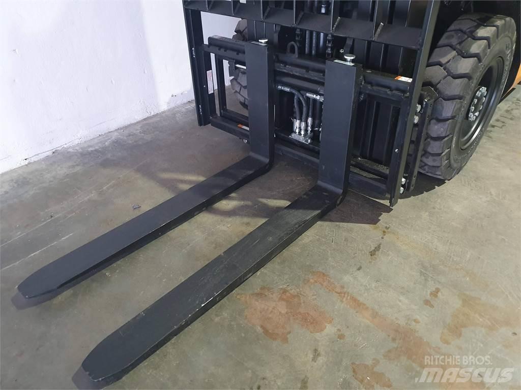  CPCD25T8 S4S Diesel Forklifts