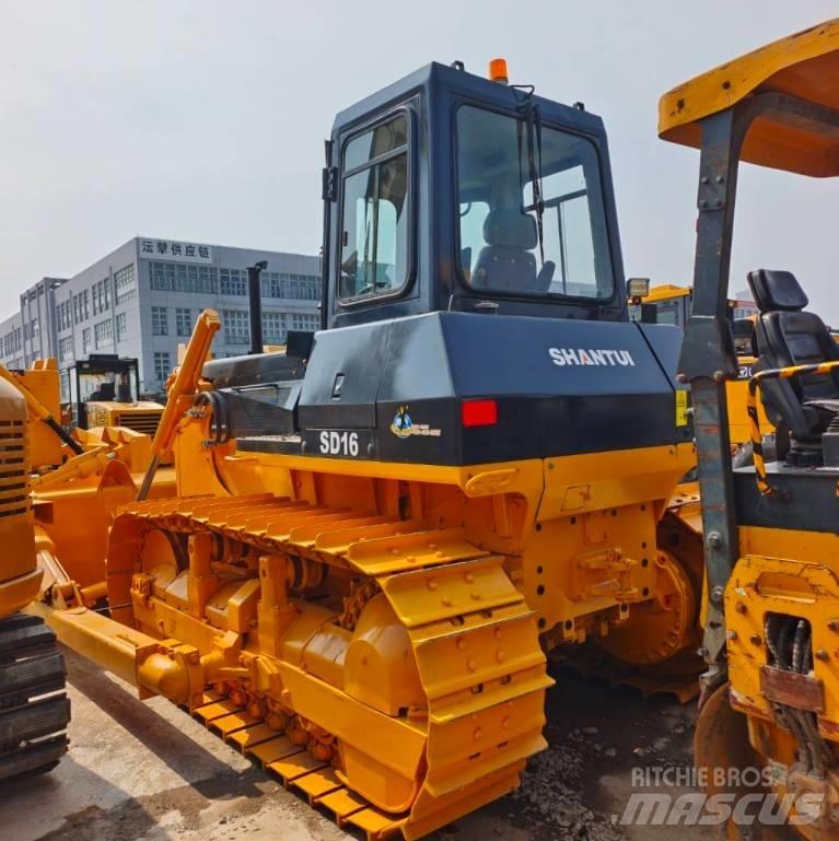 Shantui SD 16 Crawler dozers