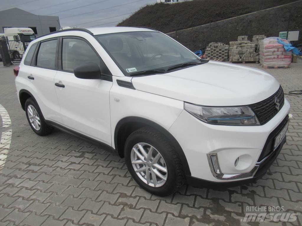 Suzuki Vitara Automobiles / SUVS