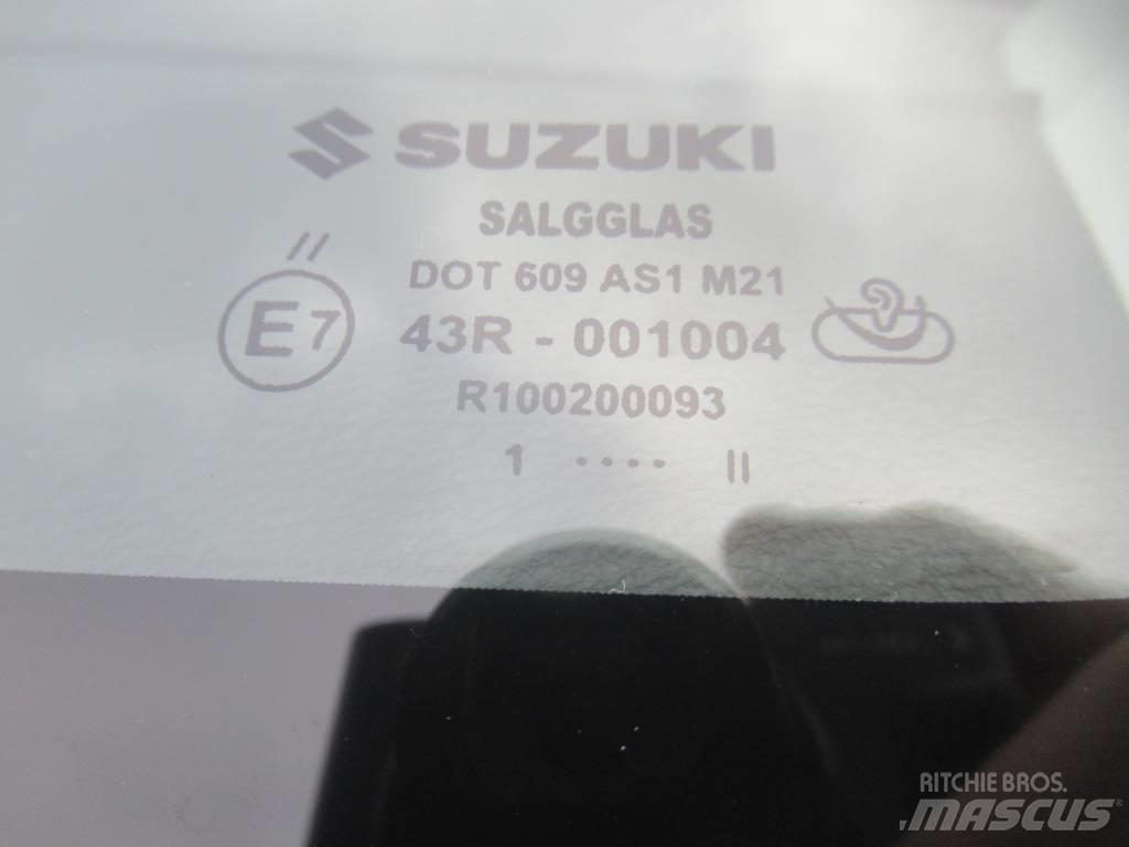 Suzuki Vitara Automobiles / SUVS