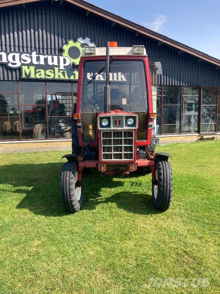Case IH 485 XL Tractors