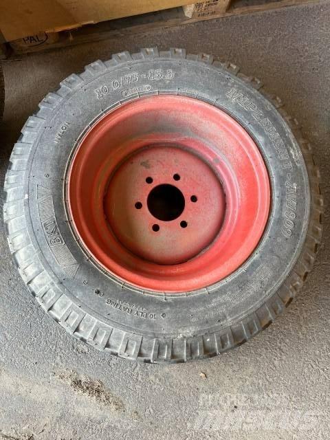 BKT 10.0/75-15.3 Tires, wheels and rims