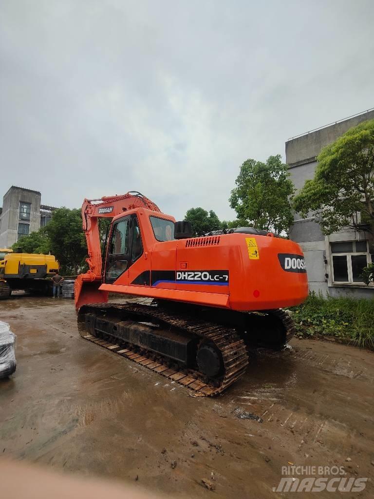 Doosan 220 LC-7 Crawler Excavators