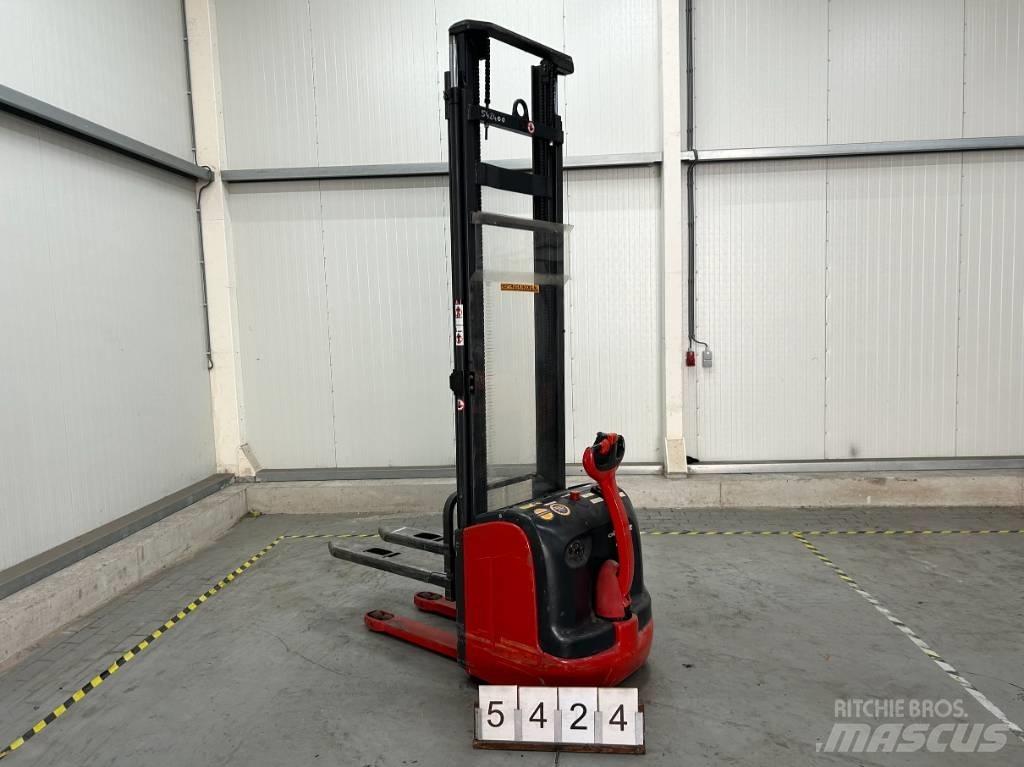 Linde T16L Self Propelled Stackers