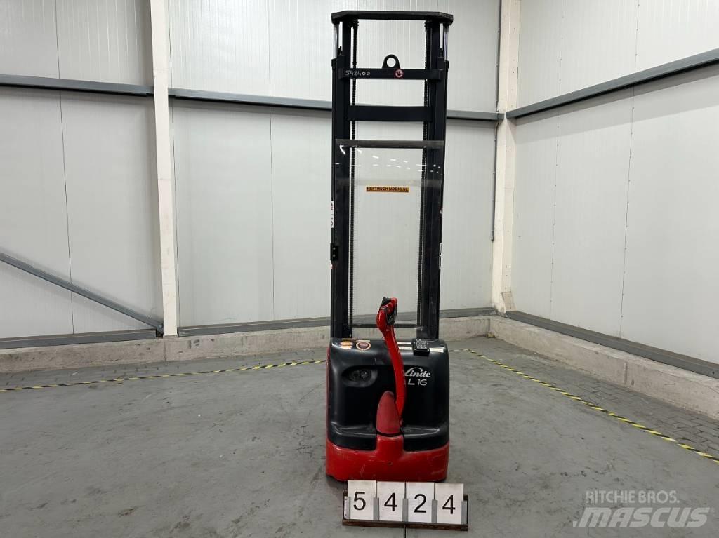 Linde T16L Self Propelled Stackers