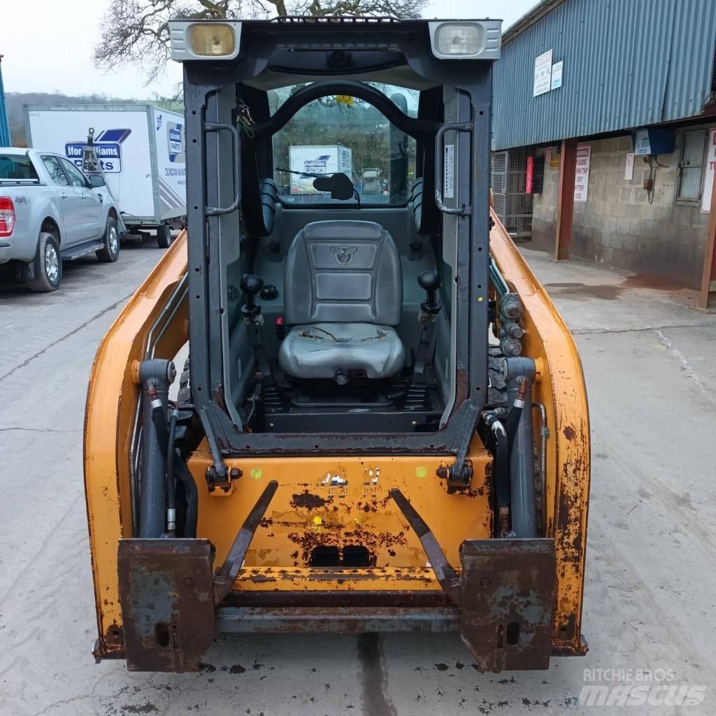 CASE SR 130 Skid Steer Loaders