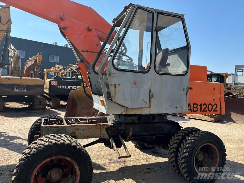 Atlas 120.2E Wheeled Excavators