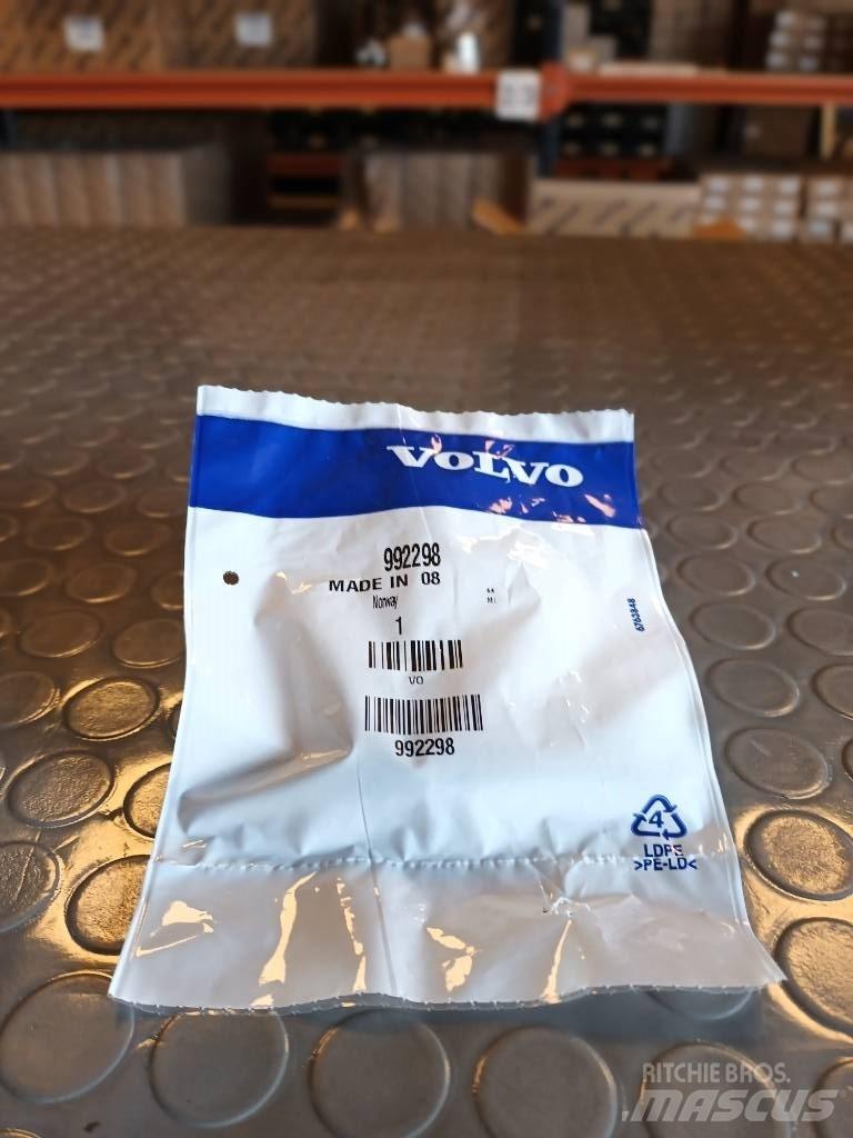 Volvo NIPPLE 992298 Other Components