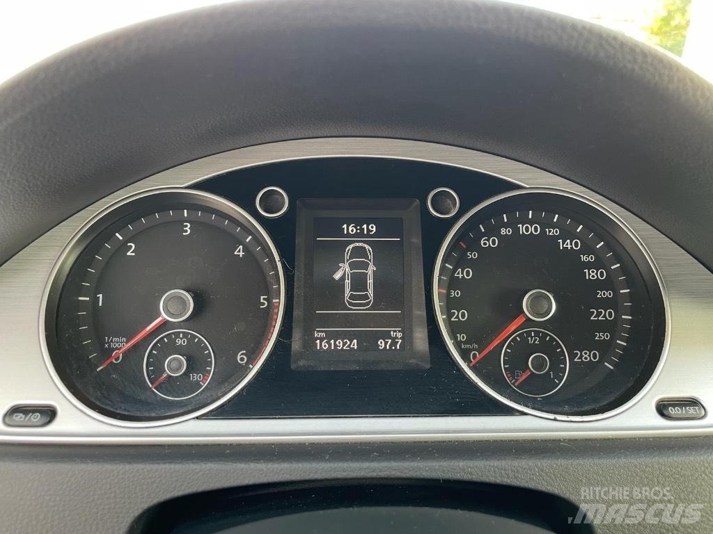 Volkswagen Pasar cc Automobiles / SUVS
