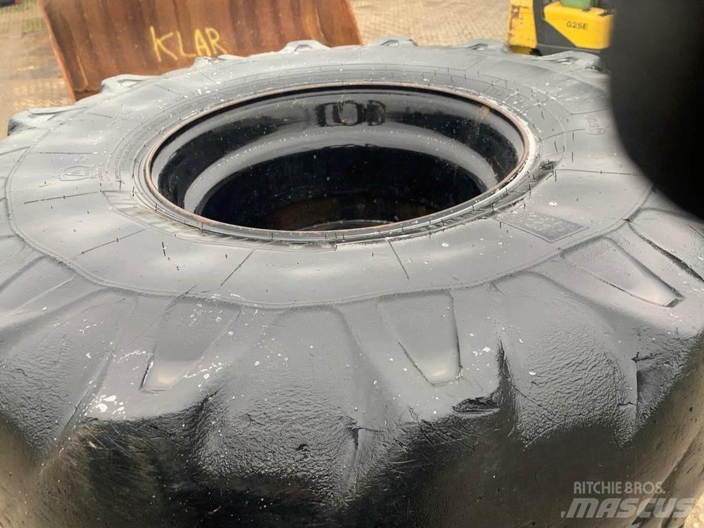 Michelin XF Tires, wheels and rims